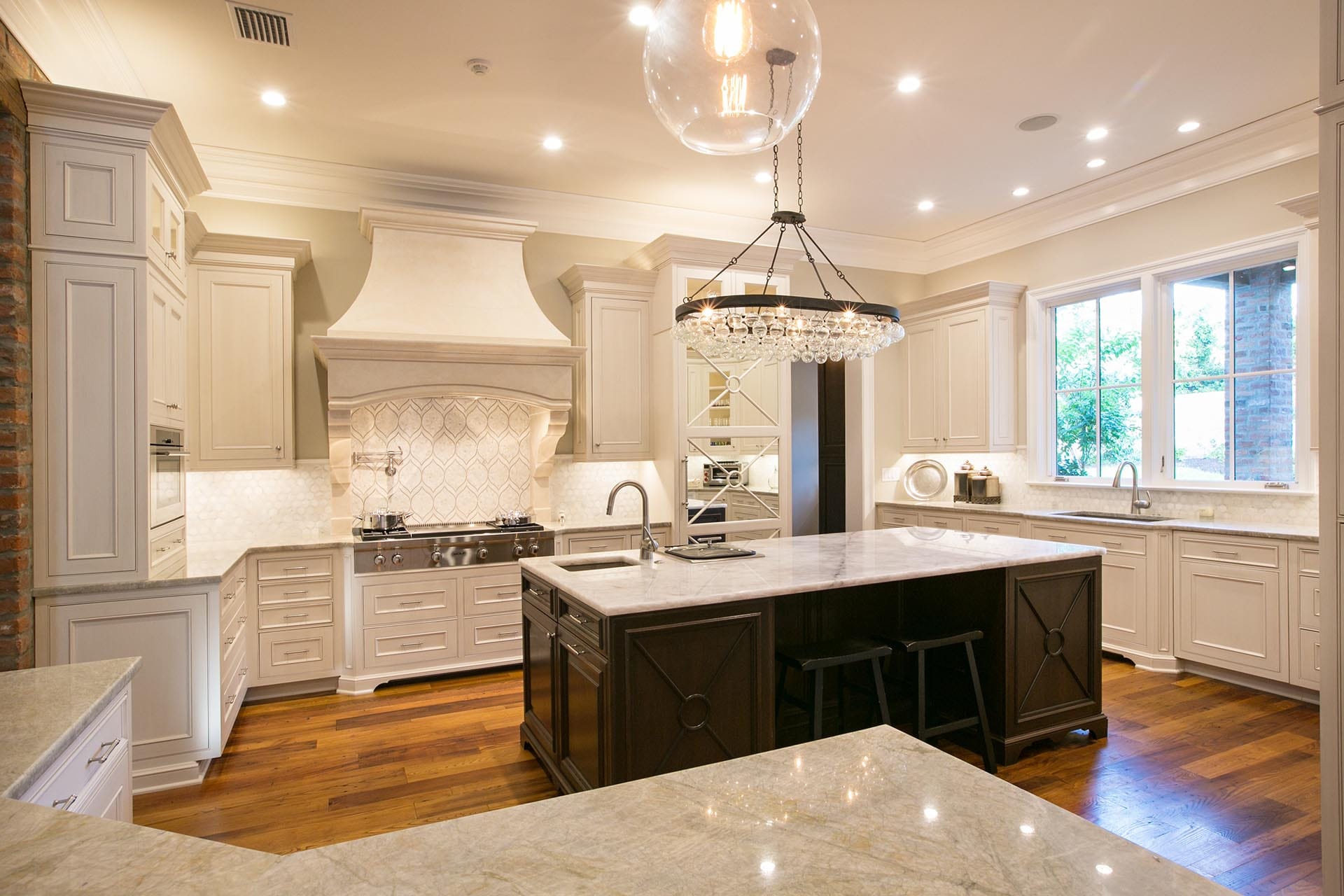 Epicurean kitchen design by The Cottage