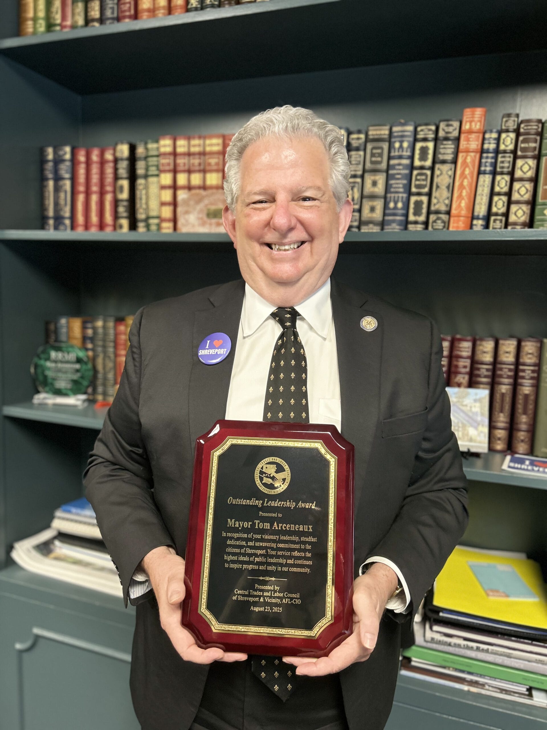 Mayor Arceneaux receiving an award