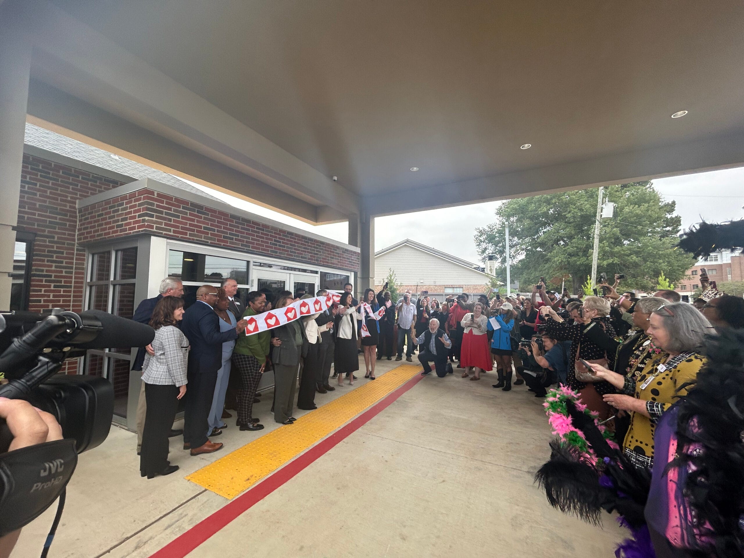 McDonald House ribbon cutting